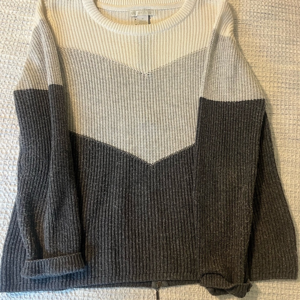 Design History Women's Sweater, size M - Picture 6 of 10